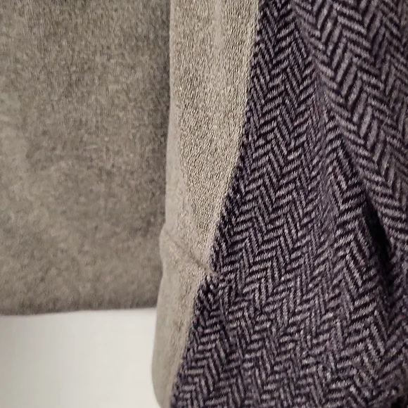 Ivivva Jacket - Picture 2 of 4